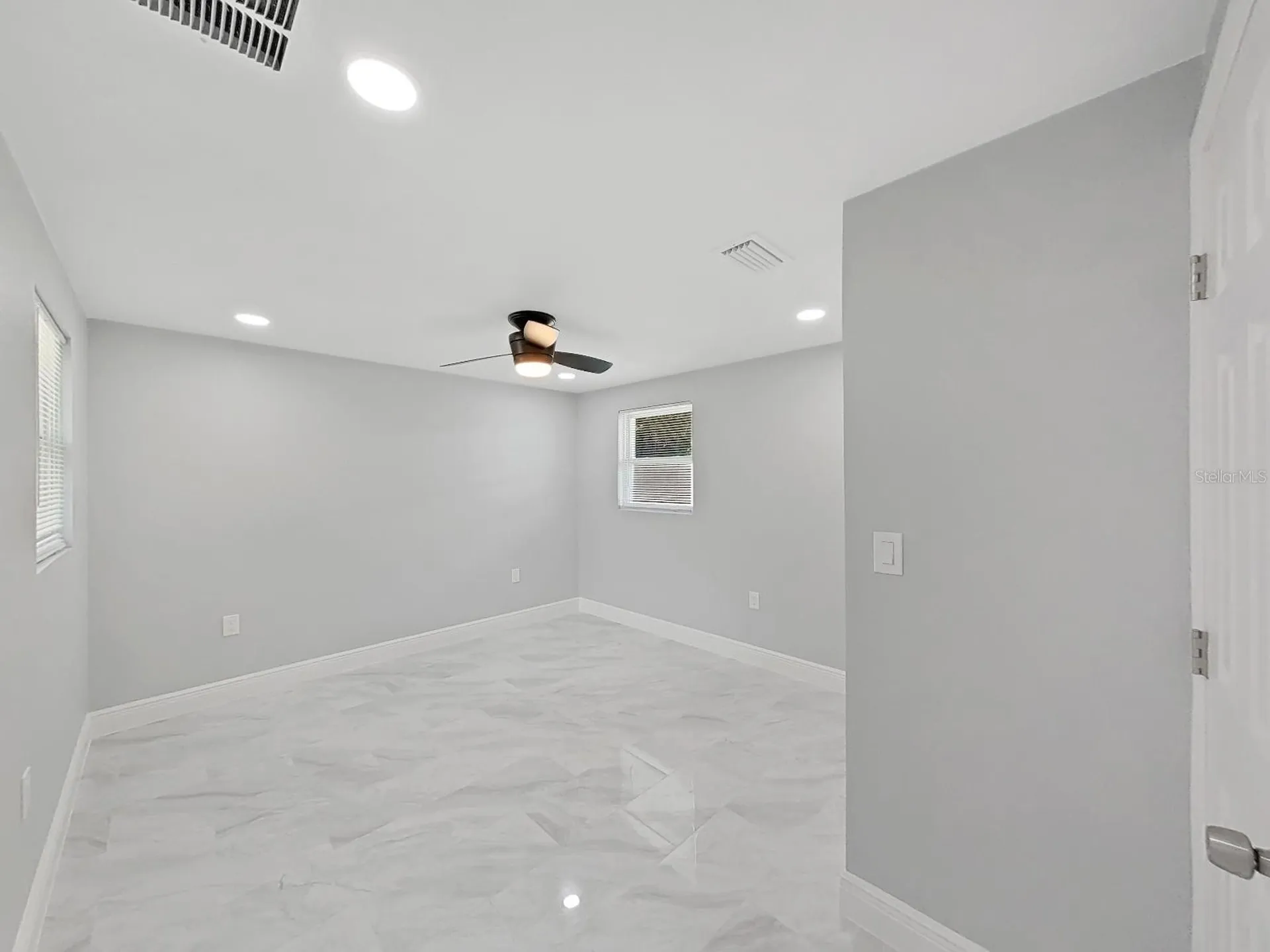 8721 N River Forest Circle Tampa FL 33604