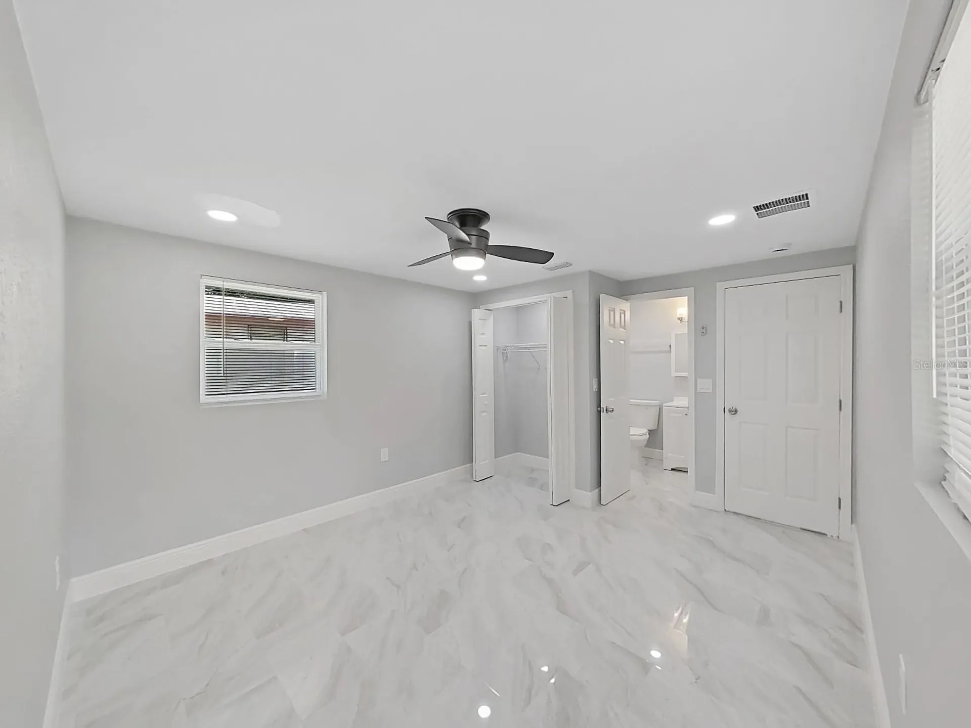 8721 N River Forest Circle Tampa FL 33604