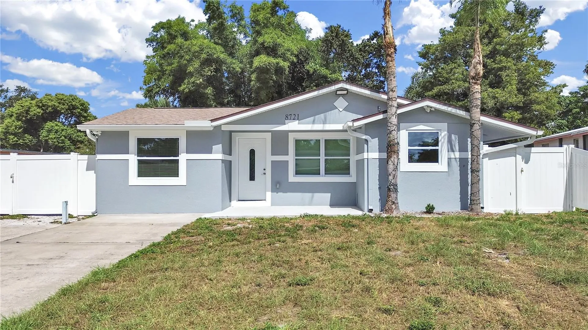 8721 N River Forest Circle Tampa FL 33604
