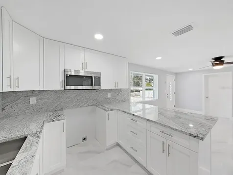 8721 N River Forest Circle Tampa FL 33604