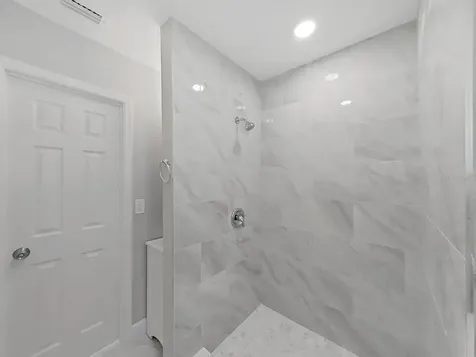 8721 N River Forest Circle Tampa FL 33604
