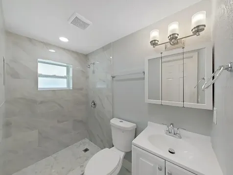 8721 N River Forest Circle Tampa FL 33604