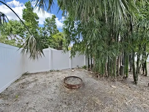 8721 N River Forest Circle Tampa FL 33604