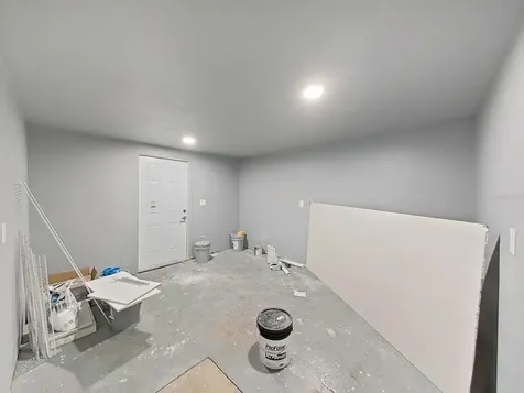 8721 N River Forest Circle Tampa FL 33604