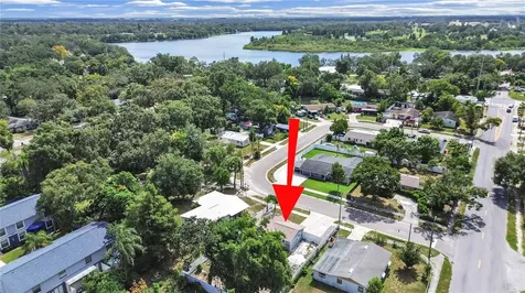 8721 N River Forest Circle Tampa FL 33604