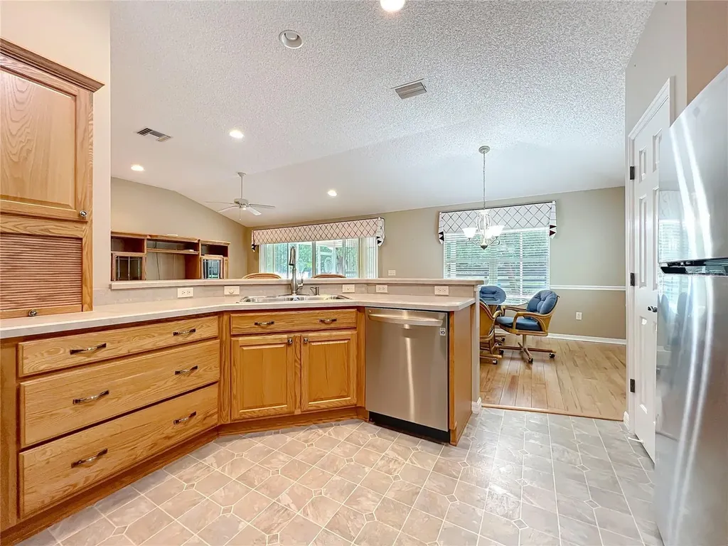 16946 SE 93rd Cuthbert Circle The Villages FL 32162