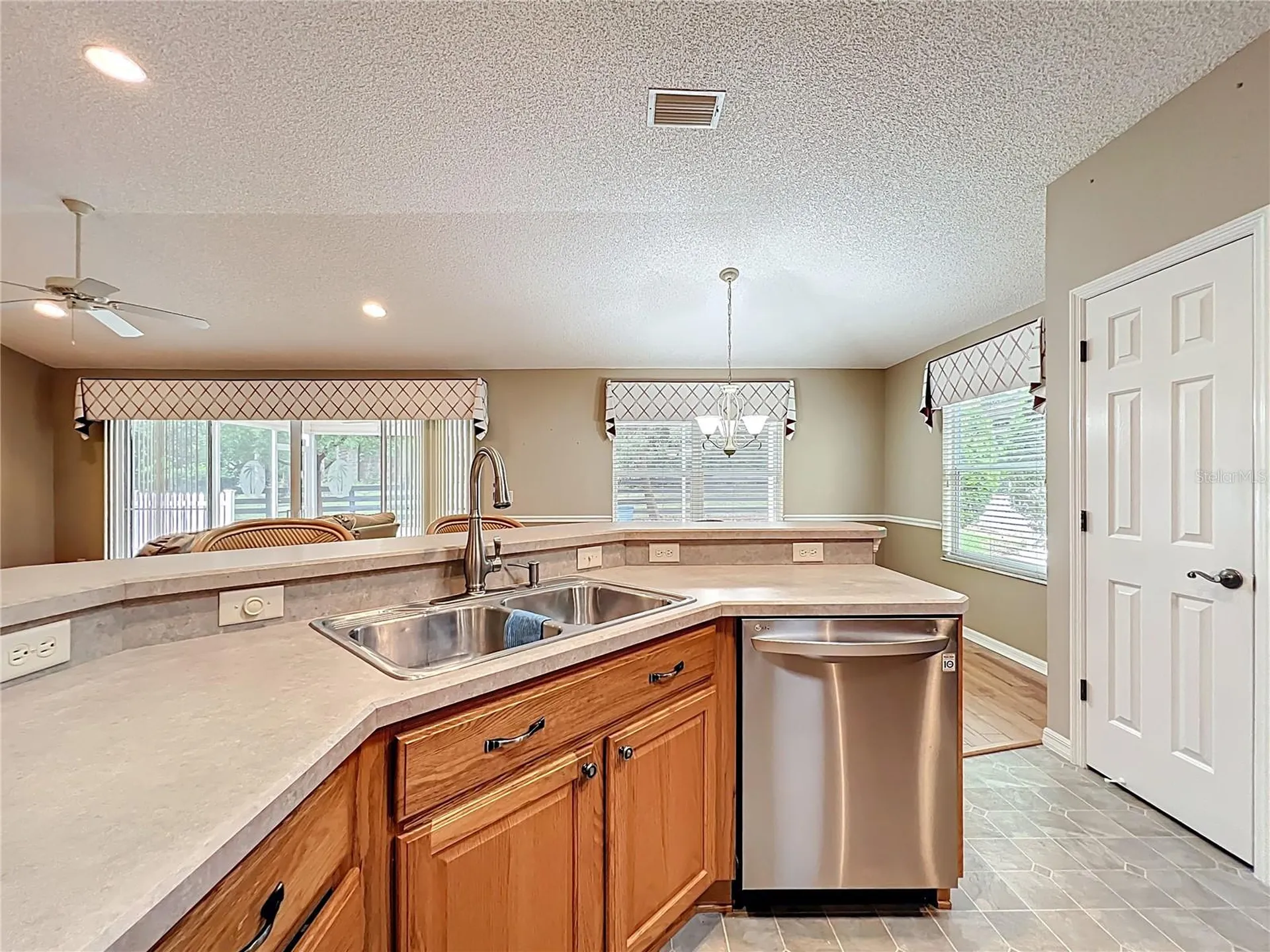 16946 SE 93rd Cuthbert Circle The Villages FL 32162