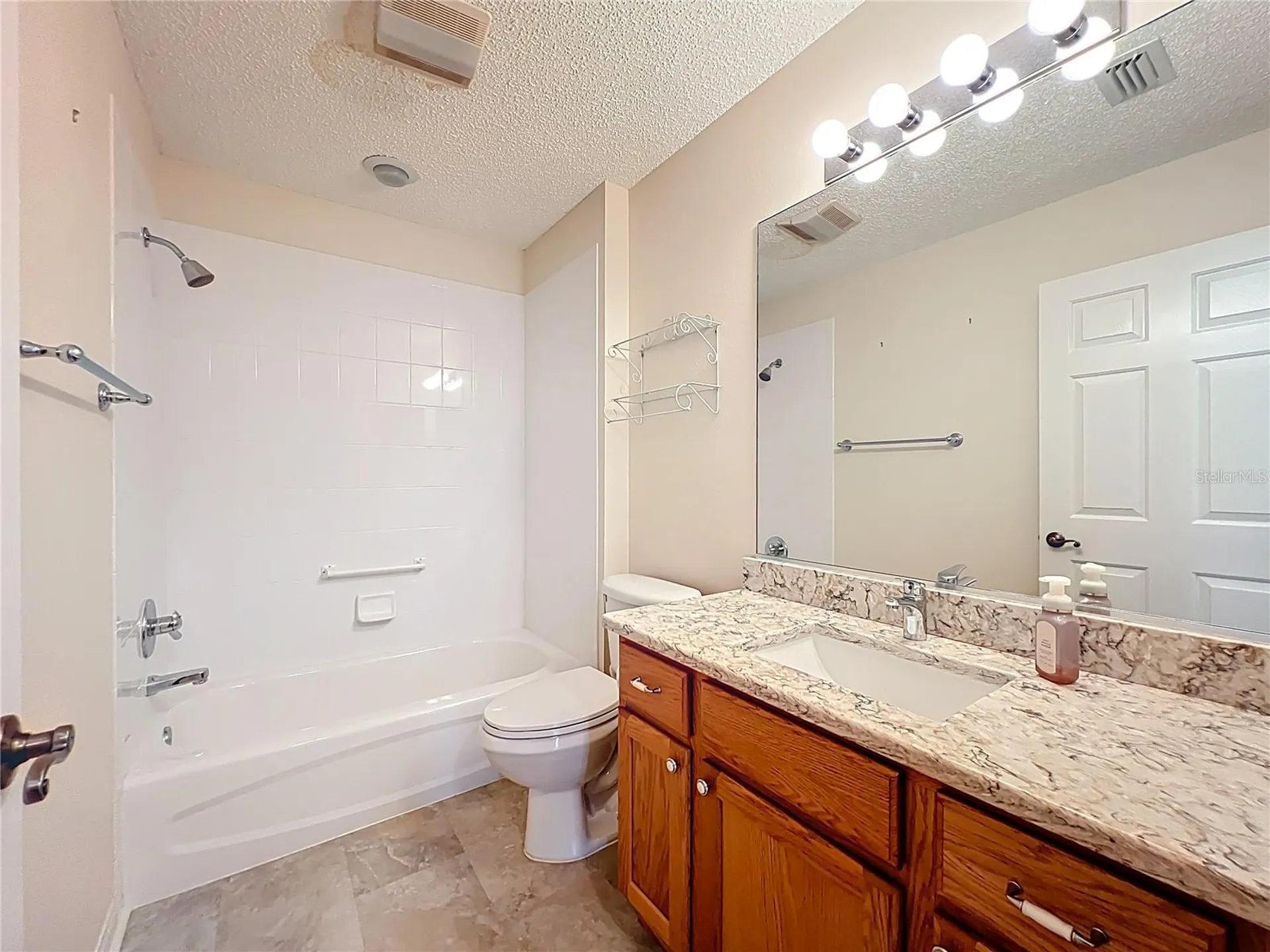 16946 SE 93rd Cuthbert Circle The Villages FL 32162