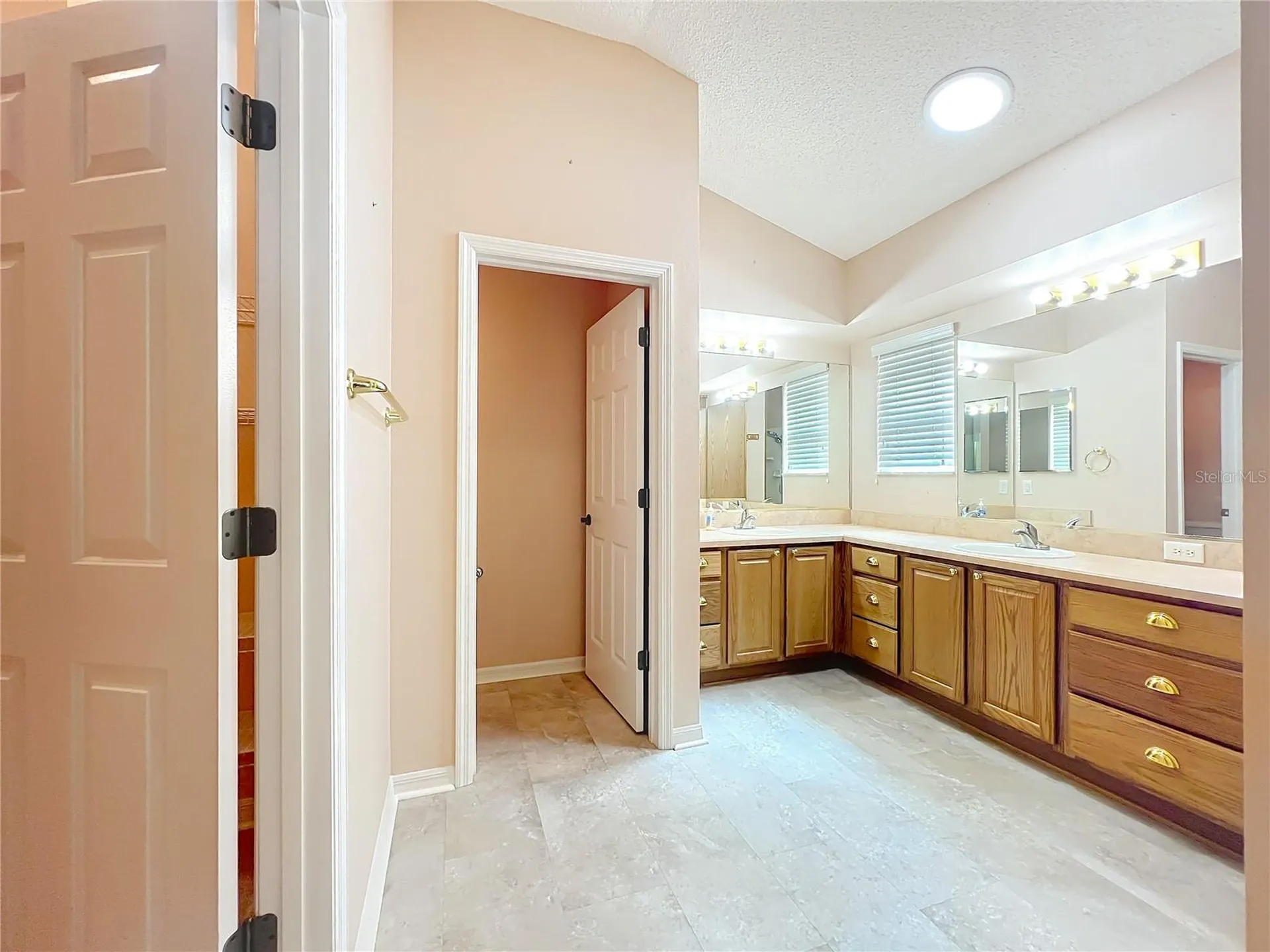 16946 SE 93rd Cuthbert Circle The Villages FL 32162