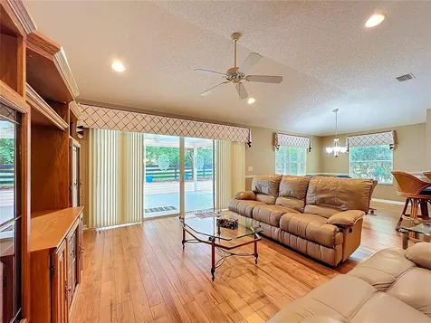 16946 SE 93rd Cuthbert Circle The Villages FL 32162