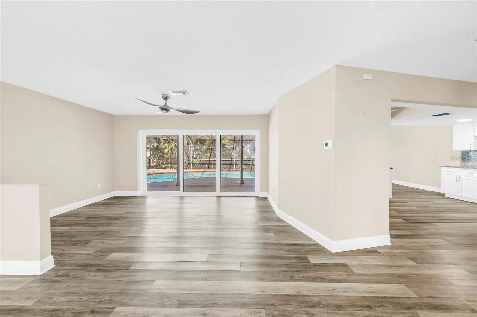 905 Serpentine Drive S St Petersburg FL 33705