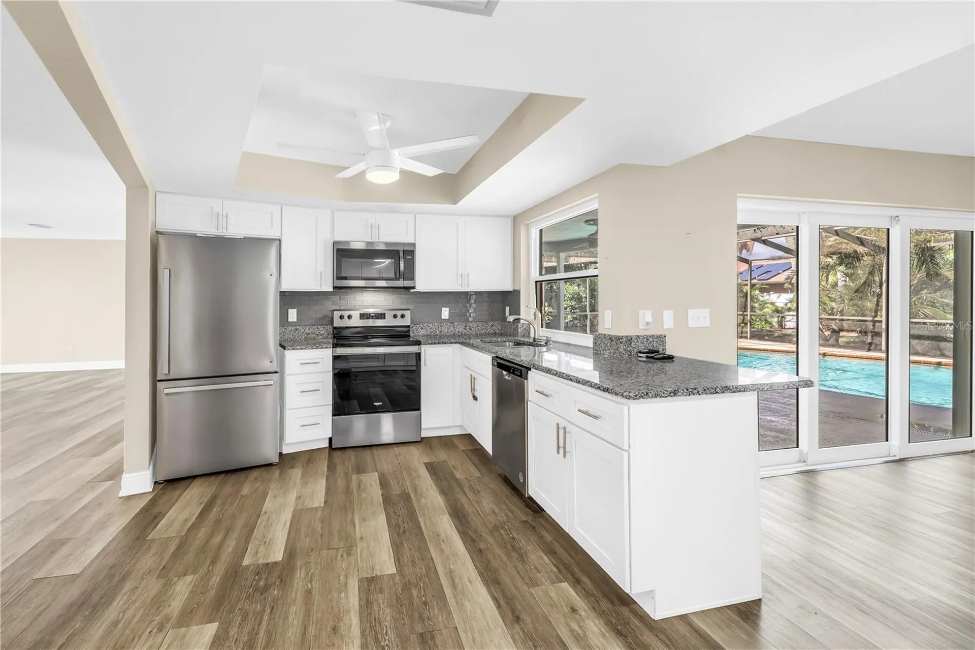 905 Serpentine Drive S St Petersburg FL 33705