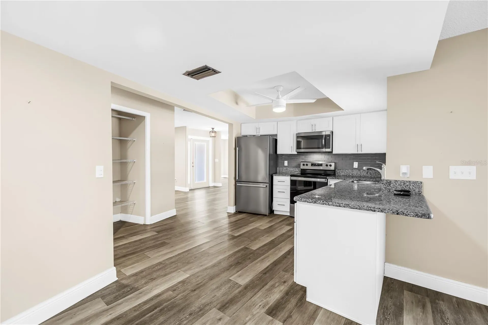 905 Serpentine Drive S St Petersburg FL 33705