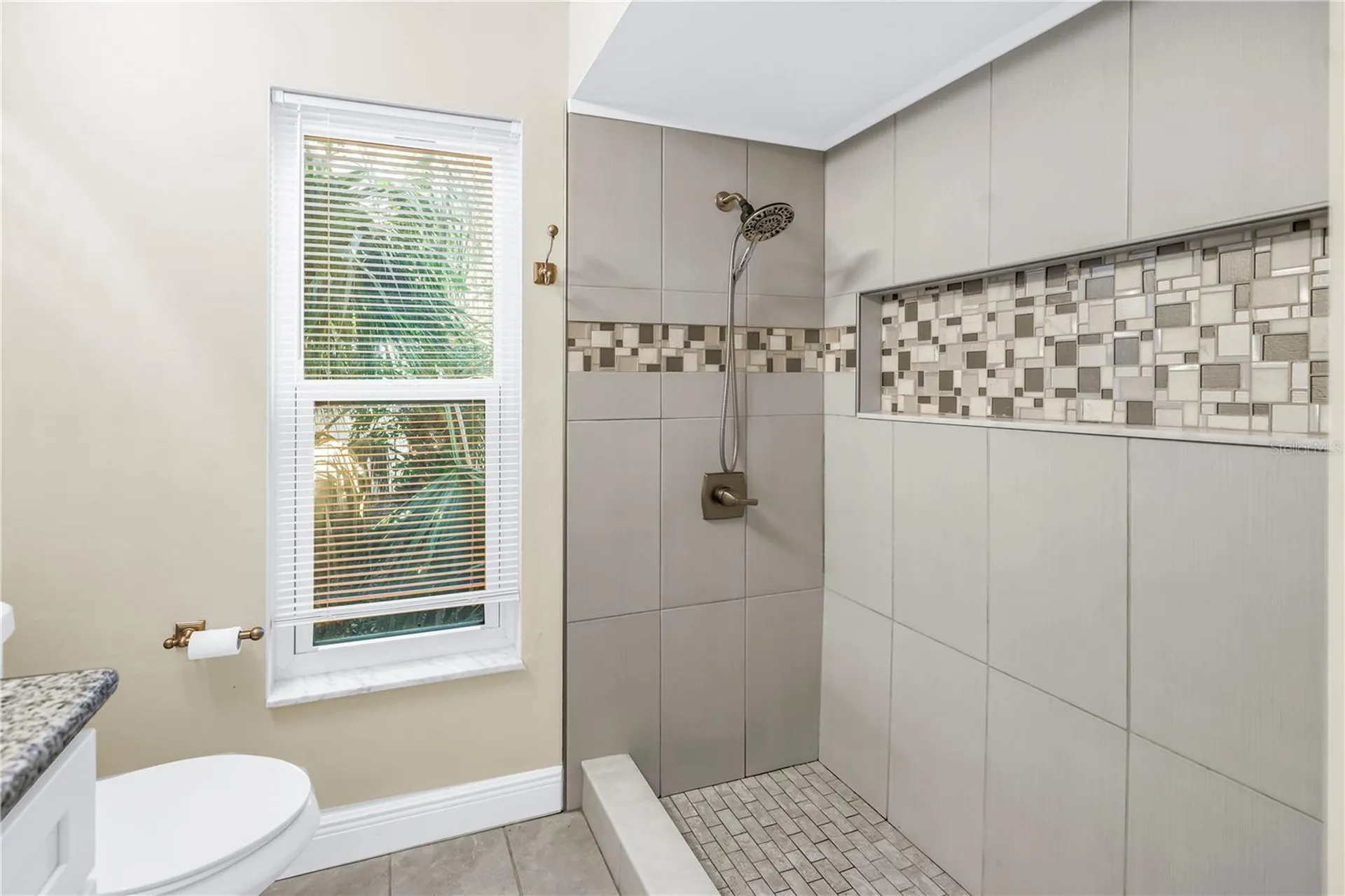 905 Serpentine Drive S St Petersburg FL 33705