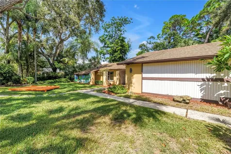 905 Serpentine Drive S St Petersburg FL 33705
