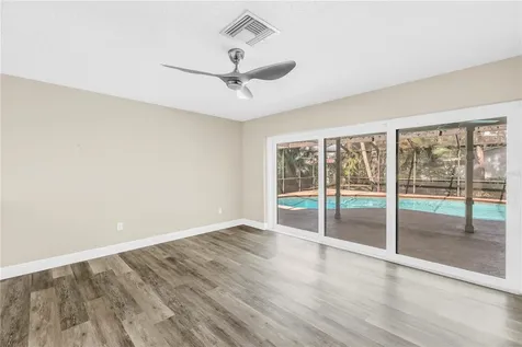 905 Serpentine Drive S St Petersburg FL 33705