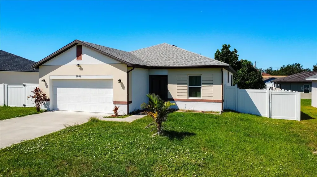 1906 Manatee Drive Kissimmee FL 34759