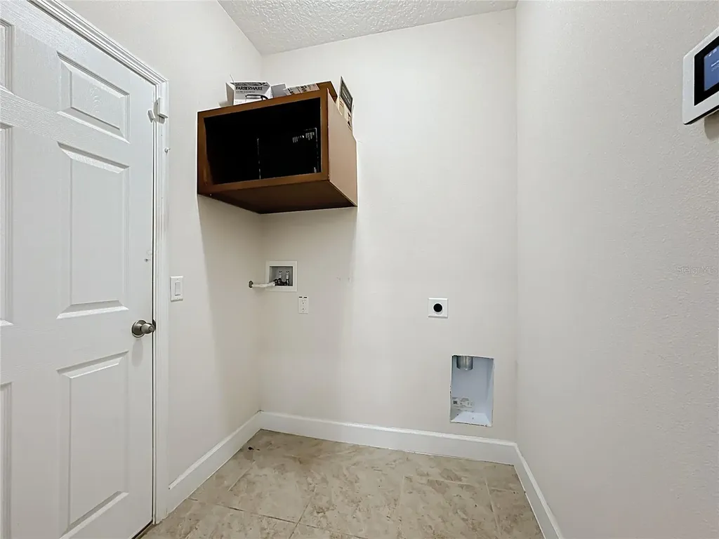 1906 Manatee Drive Kissimmee FL 34759