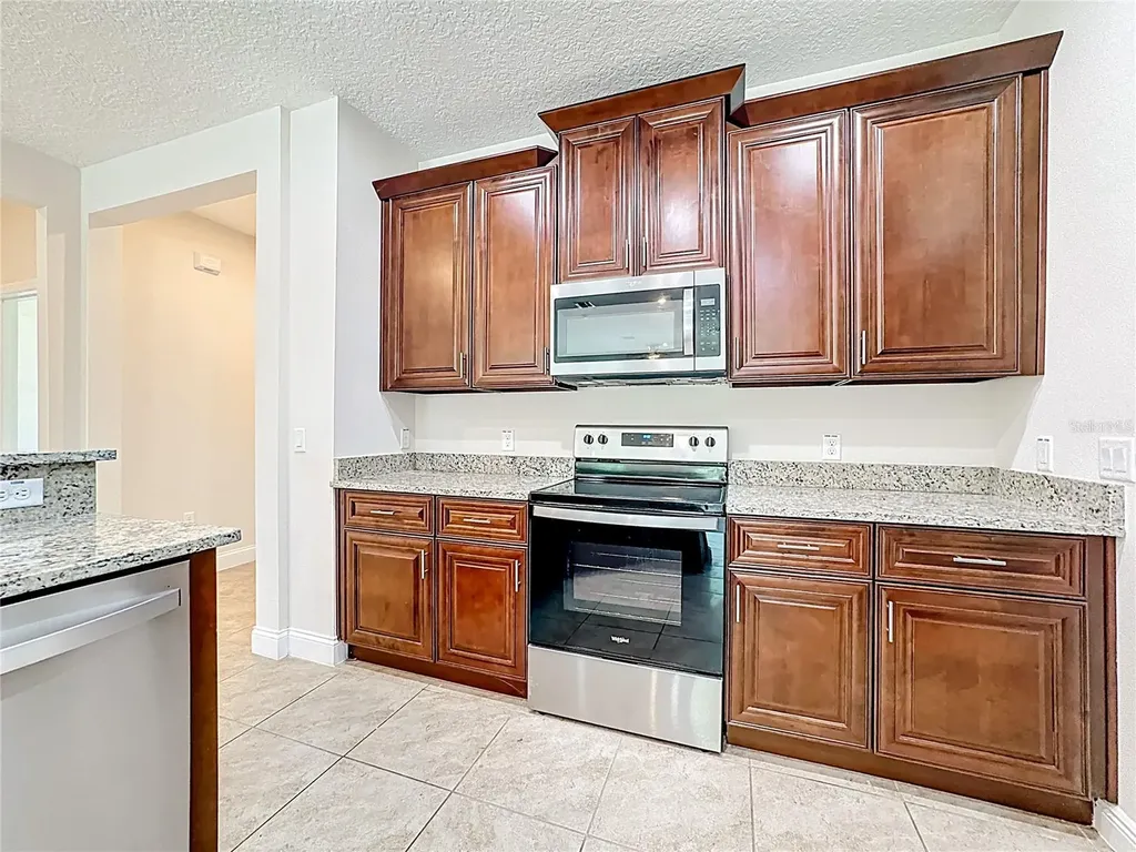 1906 Manatee Drive Kissimmee FL 34759