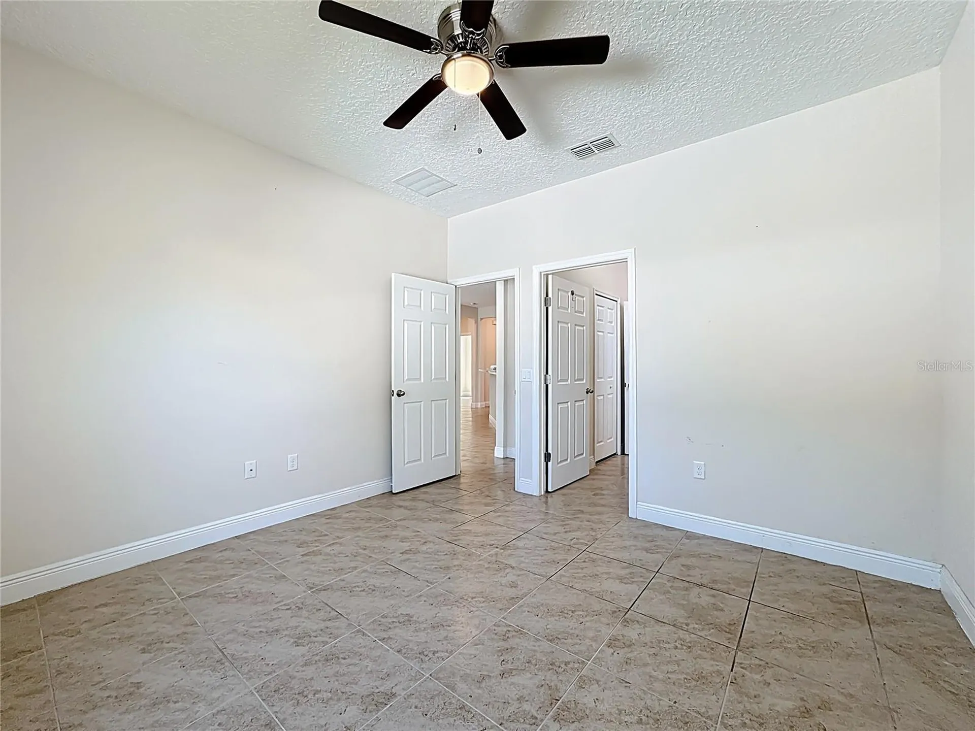 1906 Manatee Drive Kissimmee FL 34759
