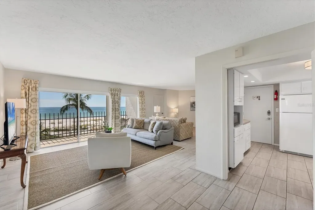 101 Benjamin Franklin Drive Sarasota FL 34236