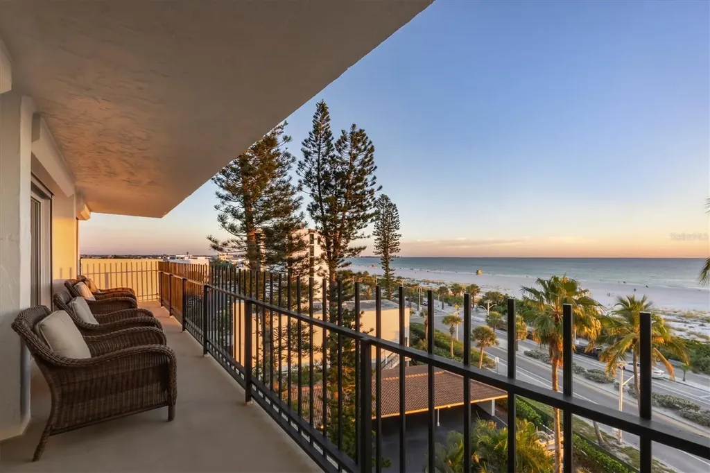 101 Benjamin Franklin Drive Sarasota FL 34236