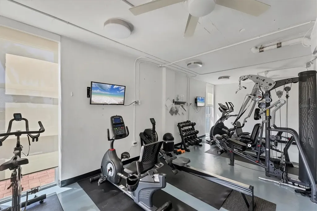 101 Benjamin Franklin Drive Sarasota FL 34236