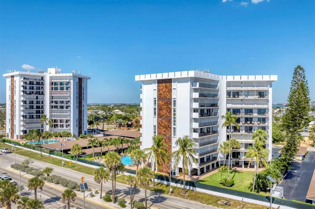 101 Benjamin Franklin Drive Sarasota FL 34236