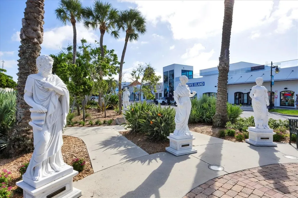 101 Benjamin Franklin Drive Sarasota FL 34236