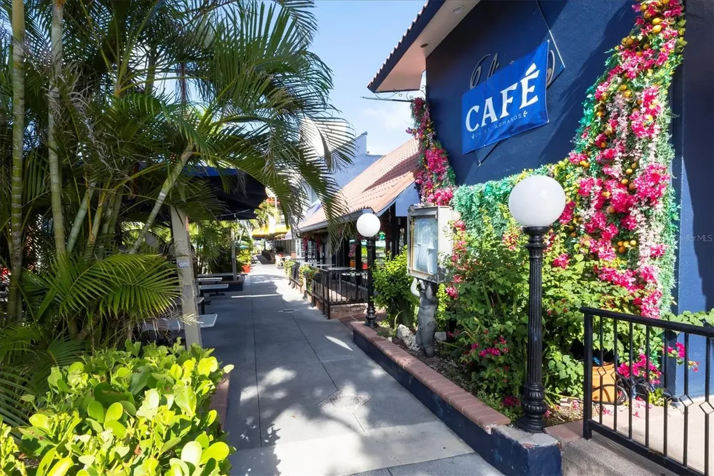 101 Benjamin Franklin Drive Sarasota FL 34236