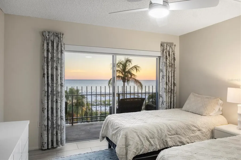 101 Benjamin Franklin Drive Sarasota FL 34236