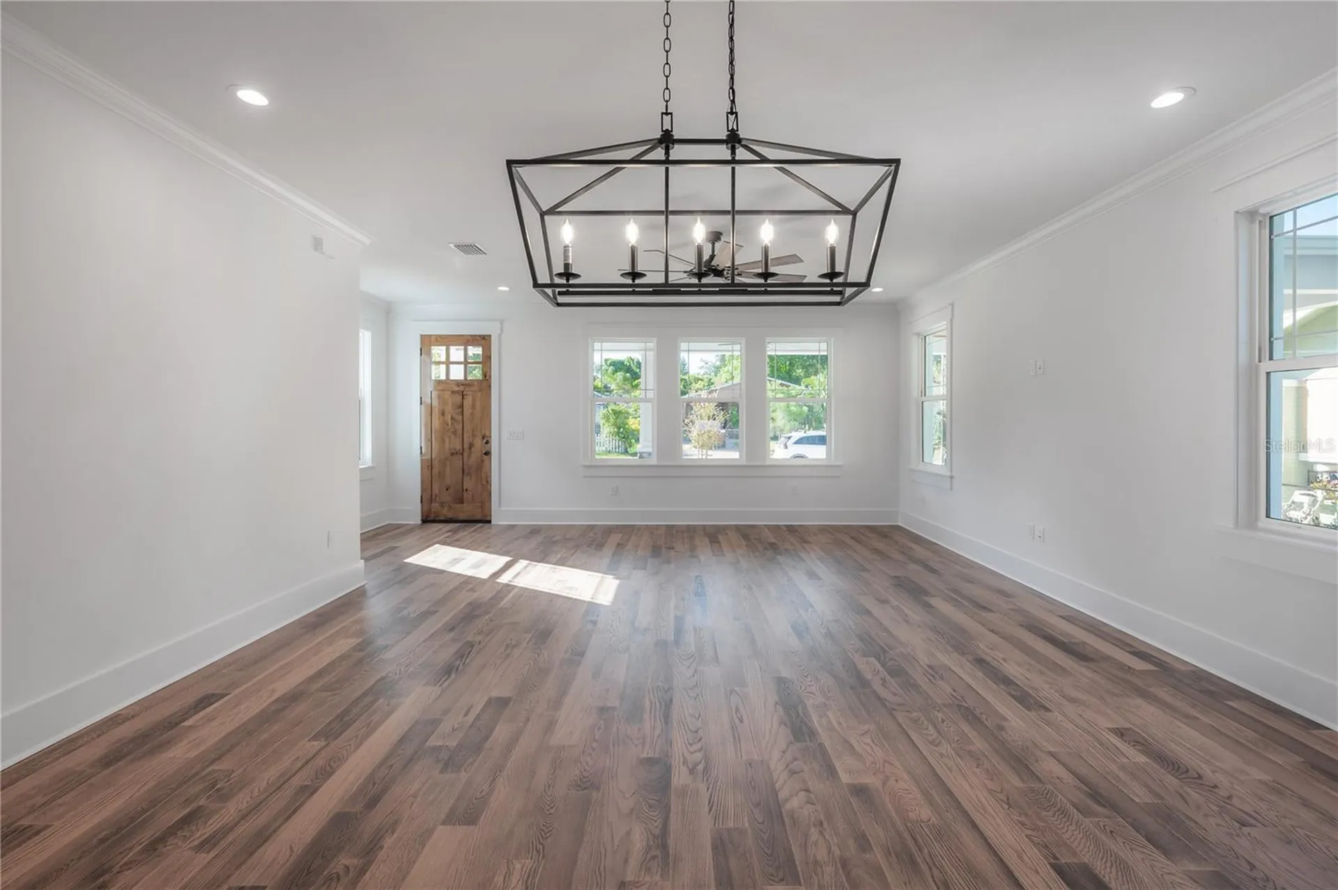 810 E Frierson Avenue Tampa FL 33603