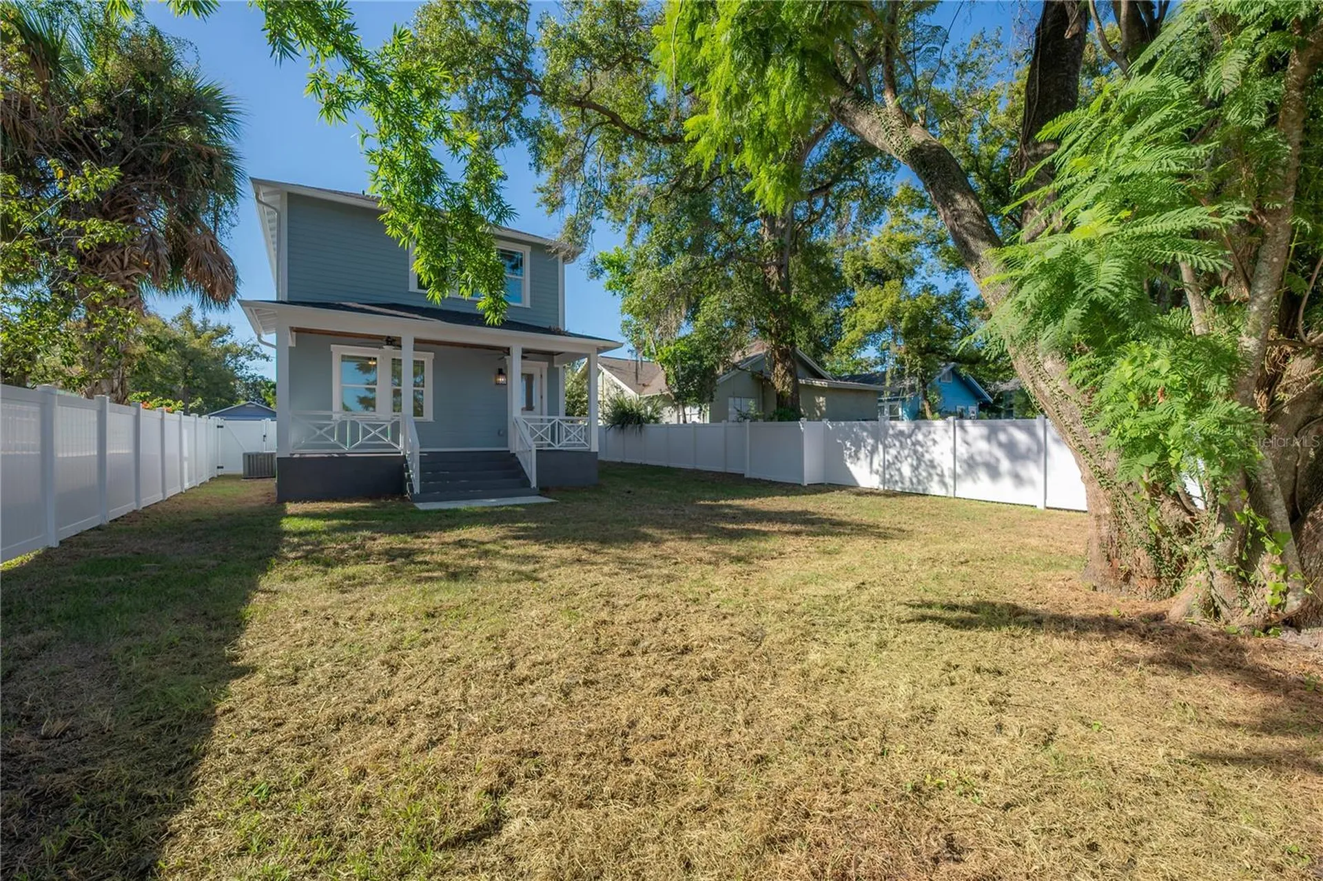 810 E Frierson Avenue Tampa FL 33603