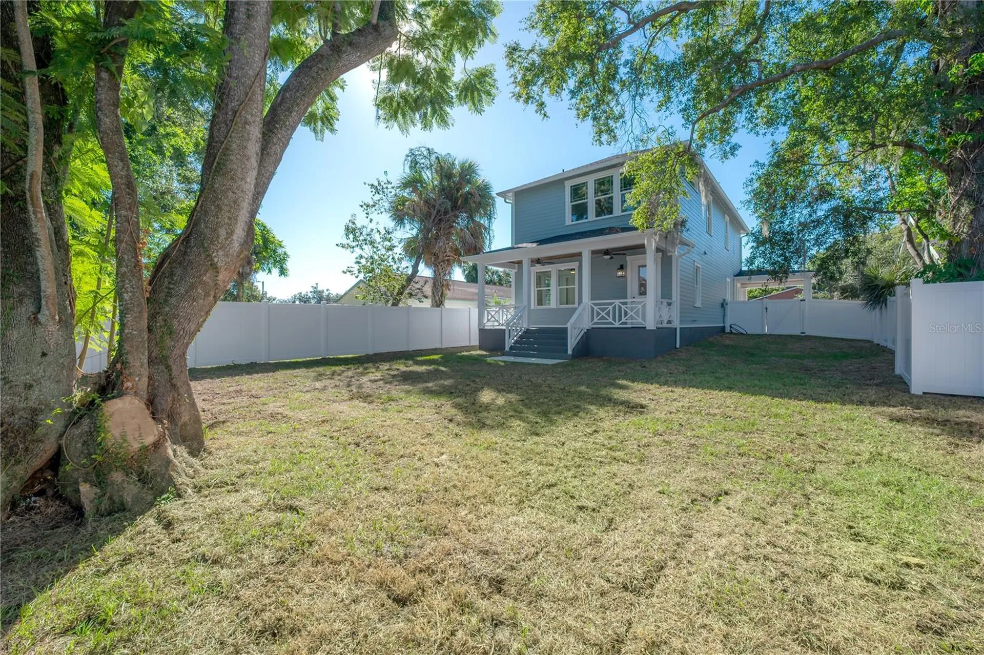 810 E Frierson Avenue Tampa FL 33603