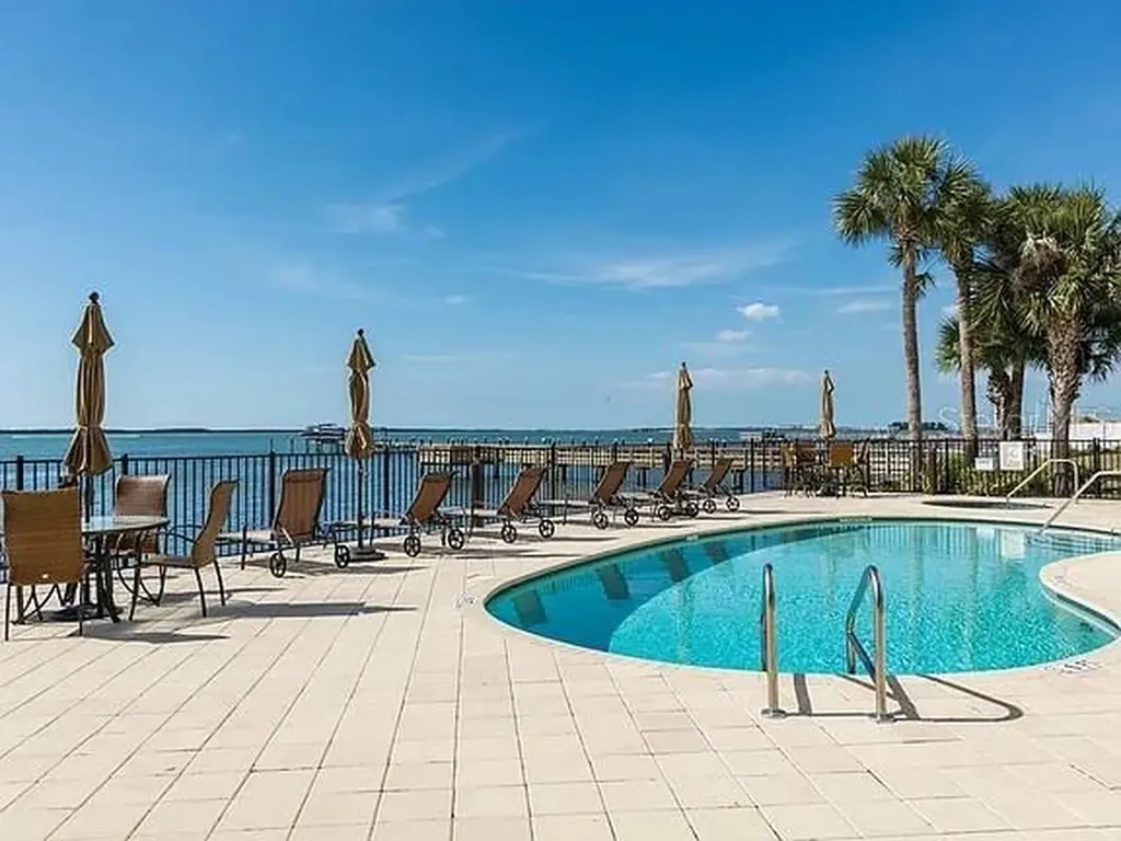 1340 Bayshore Boulevard Dunedin FL 34698