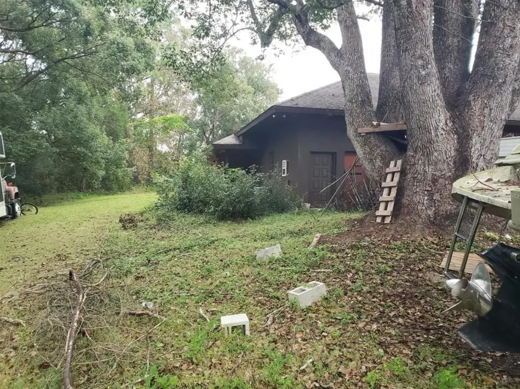 2922 Rustwood Lane Eustis FL 32726