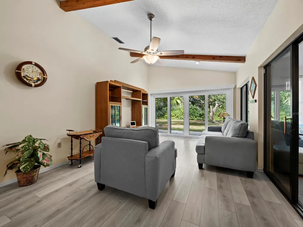 4133 Carriage Drive Sarasota FL 34241