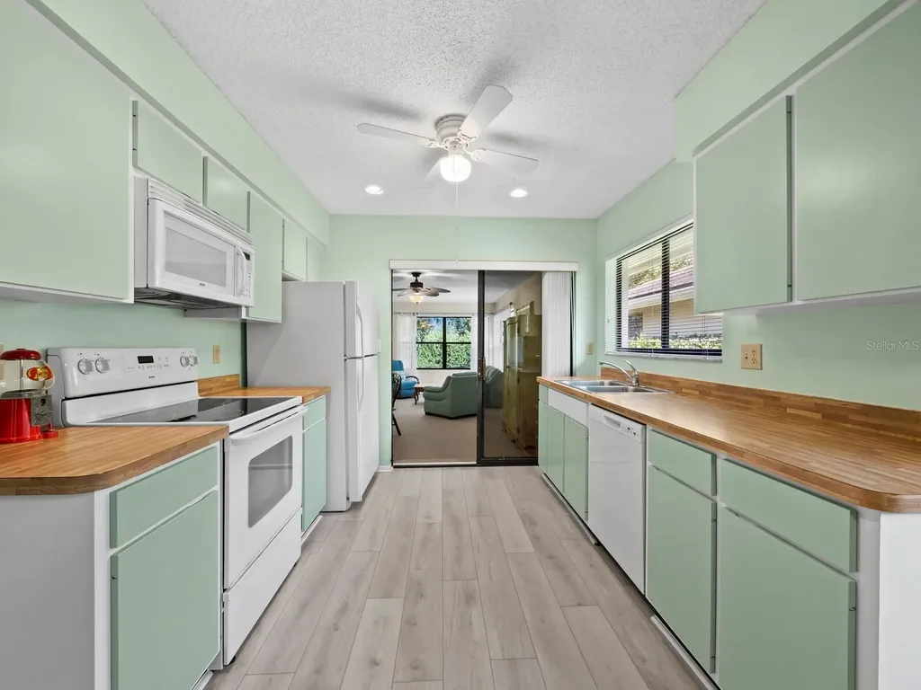 4133 Carriage Drive Sarasota FL 34241