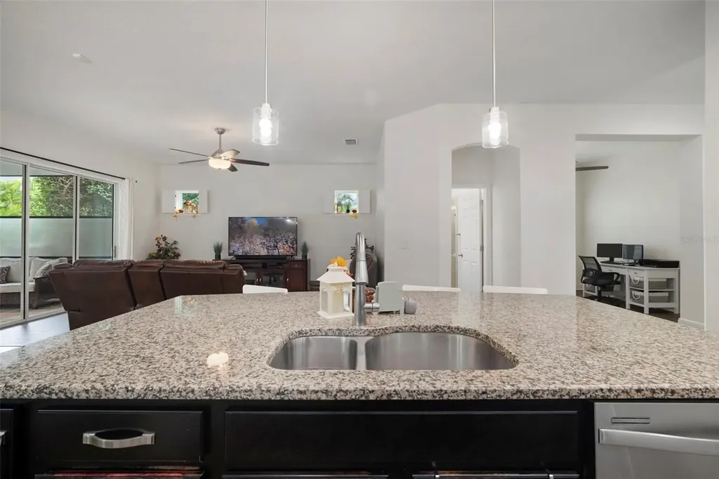 6337 Waves End Place Apollo Beach FL 33572