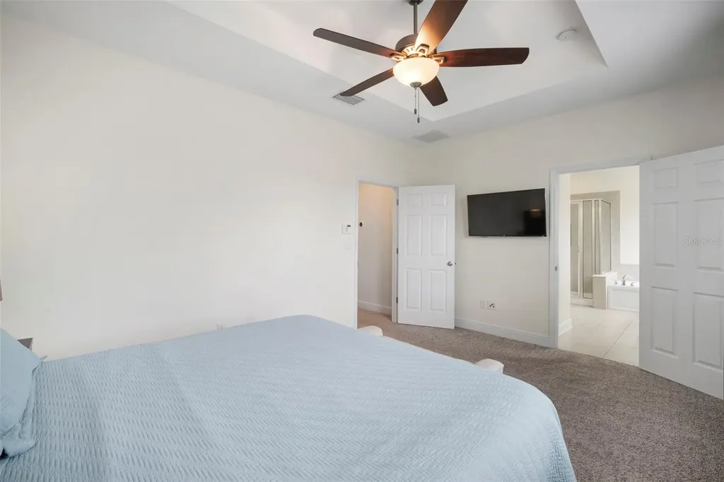 6337 Waves End Place Apollo Beach FL 33572