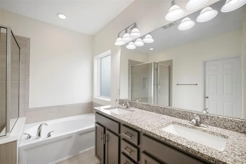 6337 Waves End Place Apollo Beach FL 33572