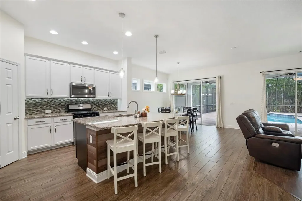 6337 Waves End Place Apollo Beach FL 33572