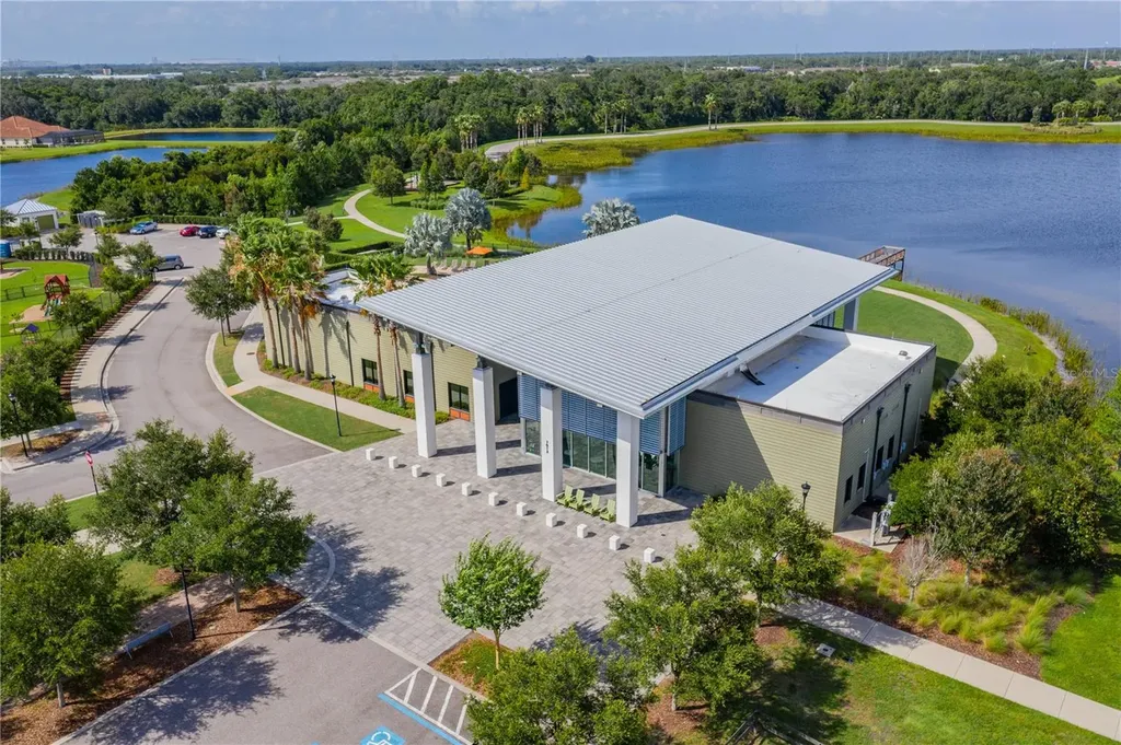 6337 Waves End Place Apollo Beach FL 33572