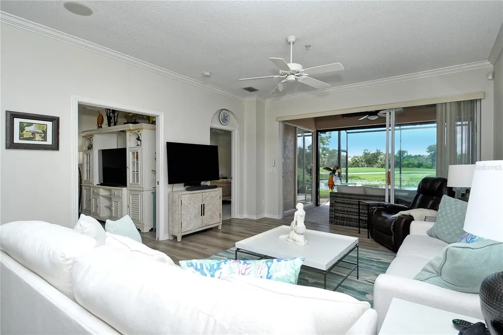 5240 Mahogany Run Avenue Sarasota FL 34241