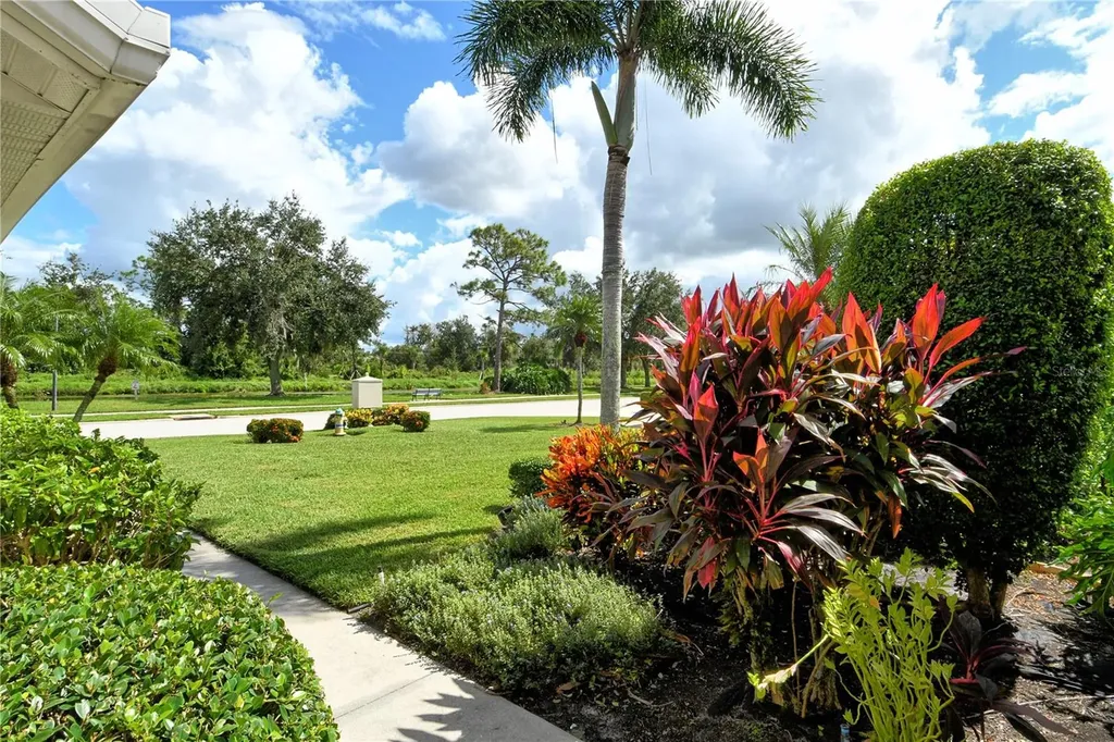 5240 Mahogany Run Avenue Sarasota FL 34241
