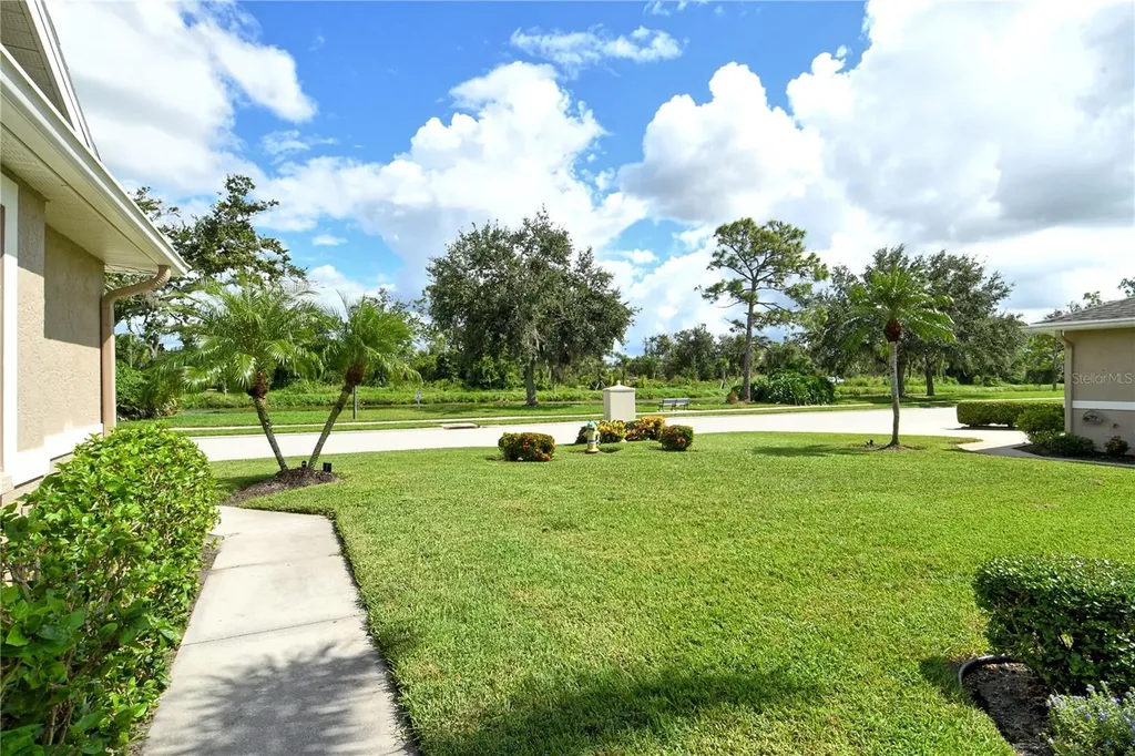 5240 Mahogany Run Avenue Sarasota FL 34241