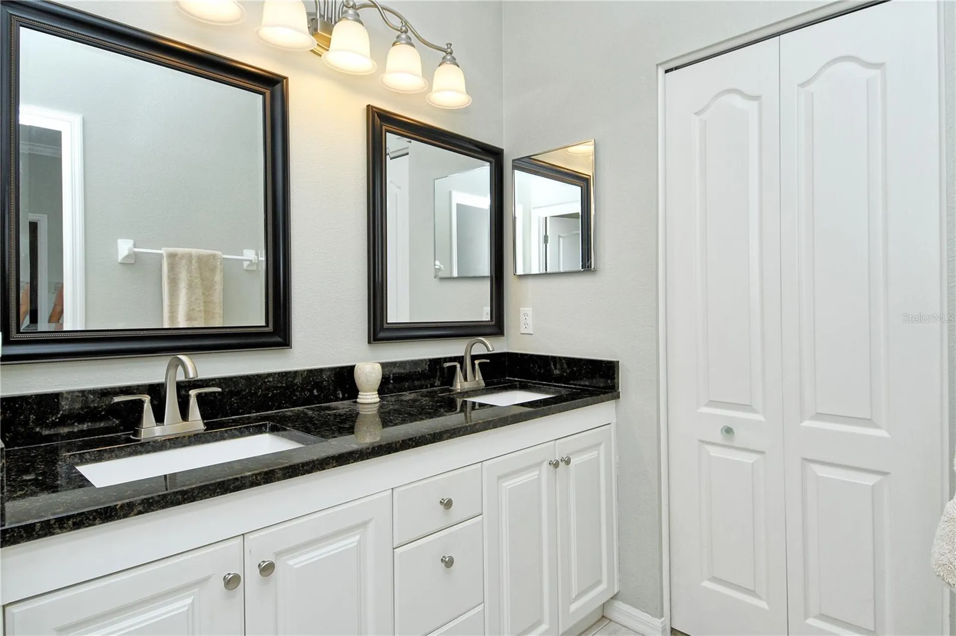 5240 Mahogany Run Avenue Sarasota FL 34241