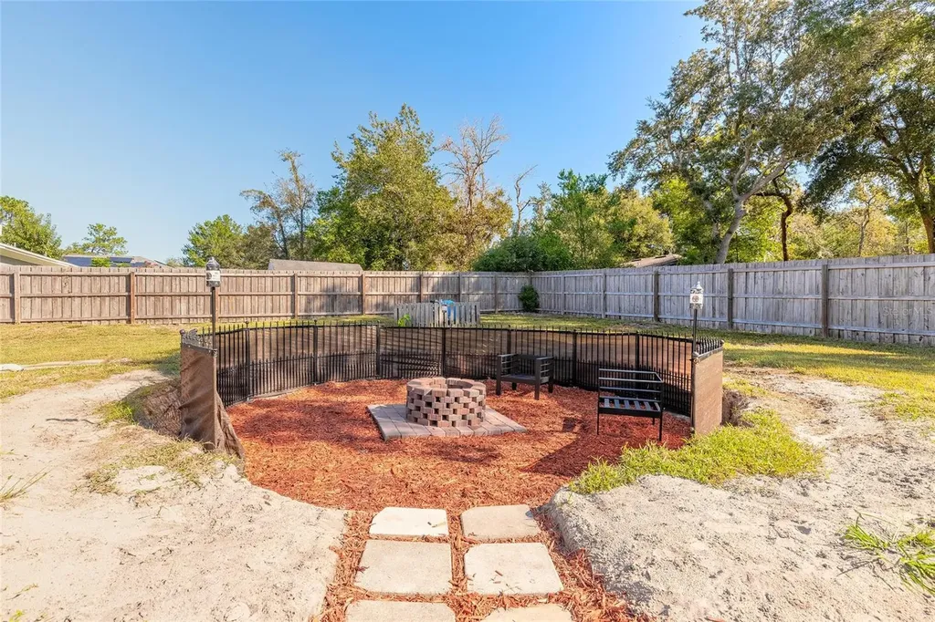 235 Lancaster Avenue Orange City FL 32763