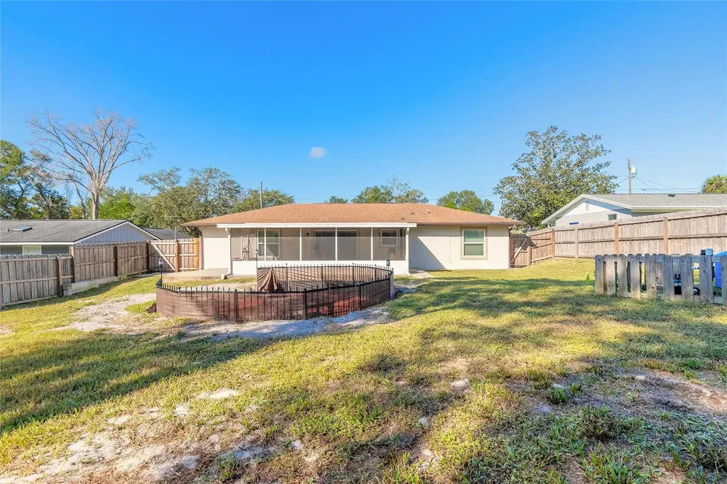 235 Lancaster Avenue Orange City FL 32763