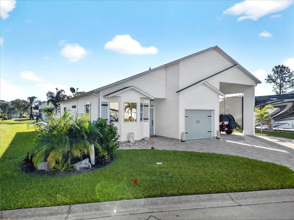 1102 Motorcoach Drive Polk City FL 33868